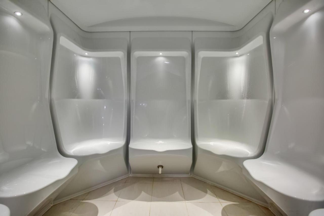 5 Star Sparkle Tower By Swarovski, Dubai Marina Bagian luar foto