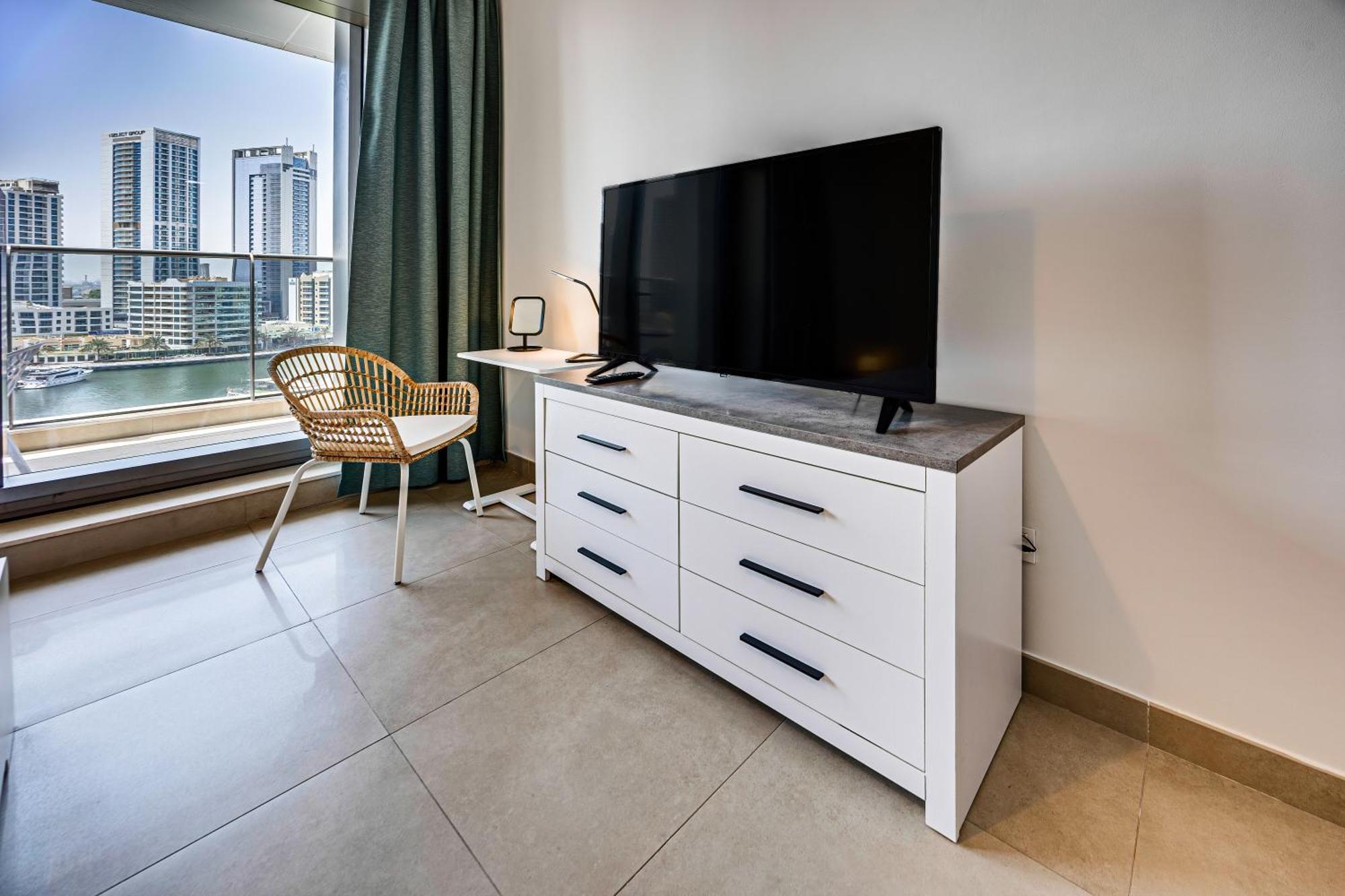 5 Star Sparkle Tower By Swarovski, Dubai Marina Bagian luar foto